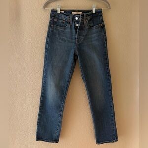 Levi’s Premium Women’s Wedgie Straight Size 24